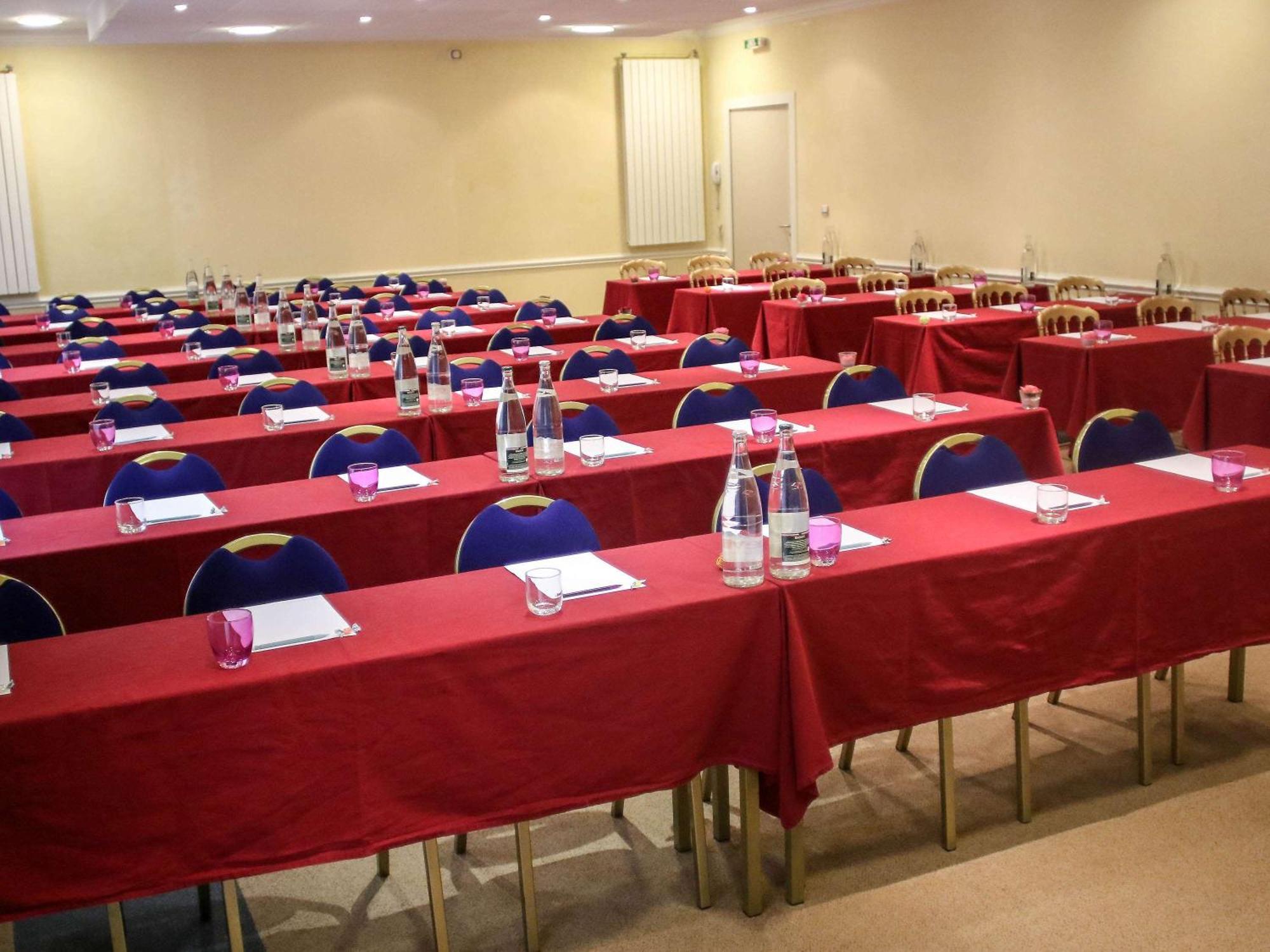 Hotel Mercure Saint-Nectaire Spa & Bien-Etre Eksteriør bilde